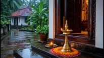 ആടി കാർത്തിക: വീടിന്റെ പ്രധാന വാതിൽ ഇങ്ങനെ ഒരുക്കിയാൽ ഐശ്വര്യം വരും, ഈ തെറ്റുകൾ ഒഴിവാക്കൂ!