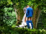 Newly Married Couple S Wedding Photo Goes Internet Viral