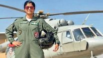 Lieutenant Swati Rathore The First Woman To Lead Republic Day Parade Flypast