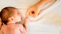 பிறந்த குழந்தைகளின் நோய் எதிா்ப்பு சக்தியை எவ்வாறு வலுப்படுத்தலாம்?