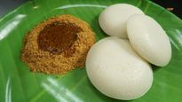செஃப் தீனா ஸ்டைல் இட்லி பொடியின் ஸ்பெஷலே கடைசியாக சேர்க்கும் இந்த ஒரு பொருள் தாங்க.. அது என்னன்னு பாருங்களேன்.