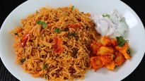 Lunchbox Recipes How To Make Thakkali Sadam Tomato Rice