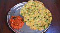 Karnataka Special Akki Rotti With Tomato Chutney How To Make This Delicious Breakfast