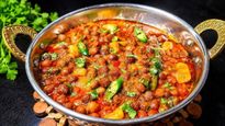 Chickpeas Potato Masala Recipe How To Make At Home In Tamil