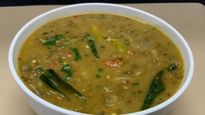 Kongunattu Style Pachai Payaru Kuzhambu How To Make Green Gram Kuzhambu Recipe