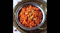 Carrot Halwa : నోరూరించే క్యారెట్ హల్వా.. చేయడం చాలా సింపుల్..