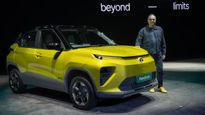 ఎలక్ట్రిక్ కార్ల మార్కెట్‌లో సంచలనం..జీవితకాల బ్యాటరీ వారంటీతో టాటా పంచ్ ఈవీ ఫేస్‌లిఫ్ట్ లాంచ్!