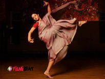 നര്‍ത്തകീ ലക്ഷണങ്ങള്‍ ഒത്തിണങ്ങിയ താരസുന്ദരിമാര്‍