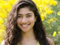 വെളുത്ത പല്ലിന്‌ അടുക്കളയിലേക്കു പോകൂ