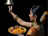 അമ്പലമണി മുഴങ്ങുമ്പോള്‍ സംഭവിയ്ക്കുന്നത്