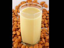 ദിവസവും 1 കപ്പ് ബദാം പാല്‍ കുടിയ്ക്കണം, കാരണം
