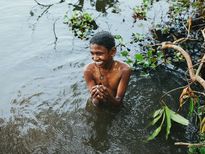 രാവിലെ തണുത്ത വെള്ളത്തിലെ കുളിയ്ക്ക് പിന്നില്‍