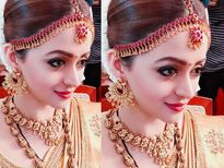  വധുവിന്റെ വേഷത്തില്‍ തിളങ്ങി ഭാവന