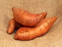 കുഞ്ഞിന് മധുരക്കിഴങ്ങും ആപ്പിളും