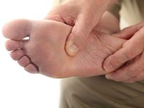 തണുത്ത പാദങ്ങൾക്കും കൈകൾക്കും പരിഹാരങ്ങൾ