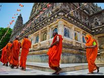  ക്ഷേത്രങ്ങളിൽ പ്രദക്ഷിണം വെക്കുമ്പോൾ 