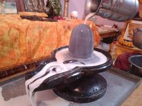 പാലും തേനും അഭിഷേകഫലം, വീട്ടില്‍ ഐശ്വര്യം