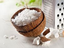  പുളി കൂടിയ തൈരോ, ഒരു കഷ്ണം തേങ്ങാപ്പൂള്‍ മതി