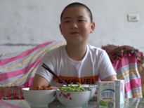 അച്ഛന്റെ ആയുസിനായി തൂക്കം കൂട്ടിയ മകന്‍...