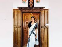 ഓണത്തിന് സെറ്റും മുണ്ടും ഉടുക്കുന്ന പെൺകൊടികളറിയാൻ