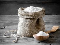 ചുളിവു മാറ്റി നിറം വക്കും കല്ലുപ്പ് ഫേസ്മാസ്‌ക്‌