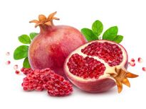 ഒറ്റ മാതളനാരങ്ങയിലൂടെ മുഖം മിനുക്കാം