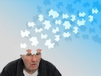 ഓര്‍മ്മകള്‍ കാര്‍ന്നെടുക്കുന്ന അല്‍ഷിമേഴ്‌സ്; 7 ഘട്ടങ്ങള്‍ ഇതാണ്