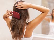 കെമിക്കല്‍ ഉത്പന്നങ്ങള്‍ വേണ്ട, സ്വാഭാവികമായി മുടി മോയ്‌സചറൈസ് ചെയ്യാന്‍ വഴിയിത്