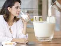 ഓരോ പ്രായത്തിലും നിങ്ങള്‍ എത്ര പാല്‍ കുടിക്കണം? ഇതാണ് കൃത്യമായ അളവ്