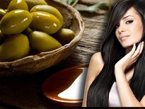 മുടിക്ക് തിളക്കവും കരുത്തും ഉറപ്പുനല്‍കും ഒലിവ് ഓയിലും തേനും; ഉപയോഗം ഈവിധം