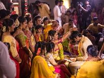 వివాహాది శుభకార్యాలలో అక్షింతలు ఎందుకు వేస్తారు? వాటి విశిష్టత ఏమి?