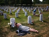 కొన్ని ఫోటోలు మనల్ని ఎమోషనల్ చేస్తాయి