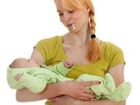 పిల్లలకు తల్లి పాలు పట్టే సమయంలో ఈ చర్యలను మానుకోండి 