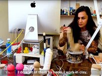 గత 20 సంవత్సరాలుగా సెక్స్ బొమ్మలను తయారుచేస్తున్న కళాకారిణి !