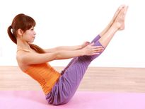 నిటారుగా ఉండే వెన్నెముక కోసం చెయ్యవలసిన యోగ !