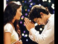 లిప్ టు లిప్ కిస్ ఇచ్చా.. పెదవి కొరికింది.. రక్తం వచ్చింది.. సెక్స్  చేస్తుంటే కాలితో తన్నింది