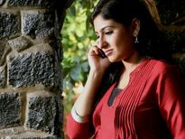 అతను నన్ను నమ్మించి మోసం చేశాడు, కంటిన్యూగా నెల రోజుల పాటు ప్రపోజ్ చేశాడు అందుకే నమ్మాను..