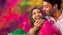 Happy Holi 2023: మీ ప్రియమైన వారు మెచ్చుకునేలా కలర్ ఫుల్ సందేశాలను షేర్ చేసుకోండి...