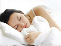 गर्म रातों में सोने के लिए 10 टिप्स 