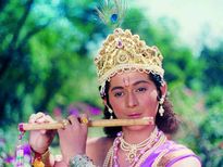 जानिये कृष्‍ण जी को क्‍यूं प्रिय था मोरपंख का मुकुट पहनना 