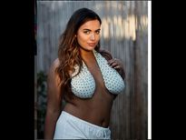  Boob Sweat से महिलाओं को राहत दिलाने के लिए बाज़ार में आया अनोखा ब्रा टॉवेल