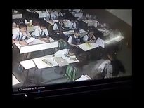Viral : जरा सी गलती के लिए  मासूम को टीचर ने 3 मिनट में मारे 40 थप्‍पड़