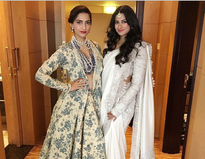 ये है B-town की स्‍टाइलिश सिस्‍टर्स, किसी का स्‍टाइल तो किसी का ड्रेसिंग सेंस है काबिले तारीफ