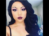 सांप है या आइब्रो डिजाइन..  सोशल मीडिया  में हॉट ट्रेंड में है ये अजीब सा Squiggle Brows.. 