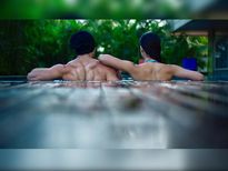 स्विमिंग पूल में आग लगाते हुए नजर आए Love Birds दिशा और टाइगर