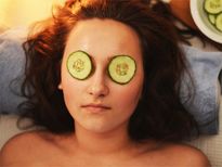 चेहरे पर लगाएं ये Honey Masks, मिलेंगे कई फायदे 