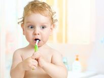 अपने बच्चे के लिए कैसे करें सही टूथपेस्ट का चुनाव