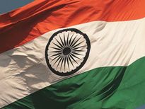  छठी बार में बना था तिरंगा, जाने इससे राष्‍ट्रीय ध्‍वज से जुड़े दिलचस्‍प तथ्‍य 