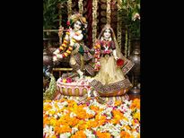 श्री कृष्ण को समर्पित फुलैरा दूज है फाल्गुन माह का सबसे पावन दिन