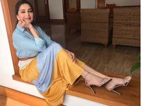 माधुरी दीक्षित का वेस्टर्न लुक सबसे ज्यादा किया जाता है पसंद, स्टाइलिश दिखने के लिए करें फॉलो
